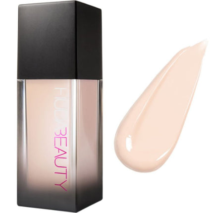 Huda Beauty Luminous Matte Foundation 120B Vanilla