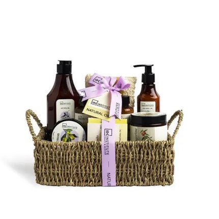 IDC Institute Shower Gel 300ml, Bath Salts 245g, Body Lotion 180ml, Soap 150g, Shampoo 100ml, Conditioner 100ml, Body Scrub 50ml, Fiber Sponge