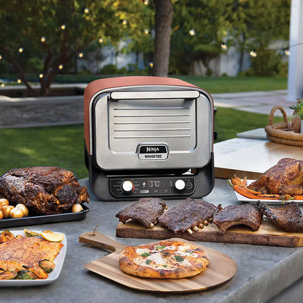 Ninja Woodfire Electric Outdoor Oven, Artisan Pizza Maker and BBQ Smoker OO101UK